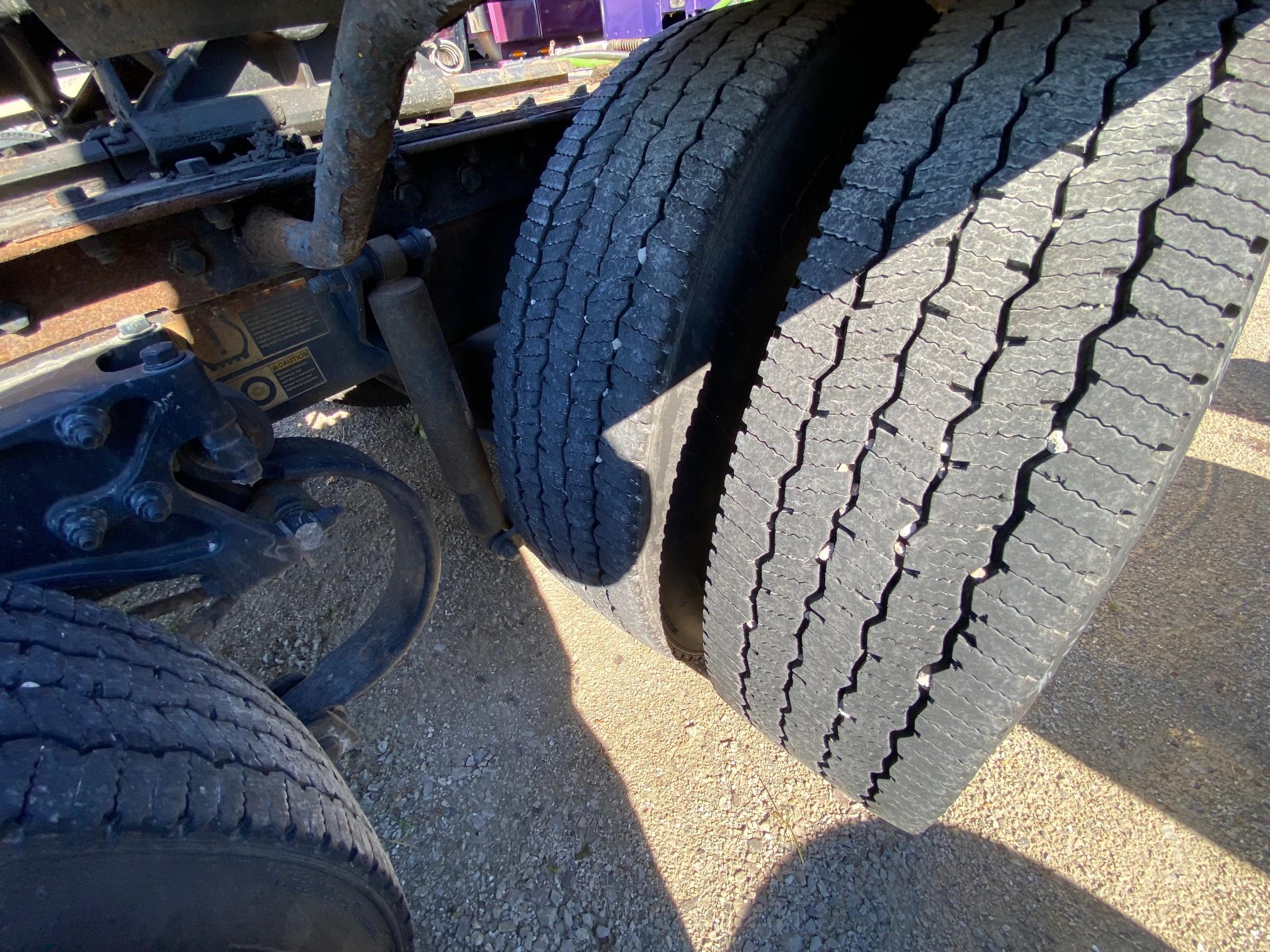 2020 PETERBILT 579 - Image 32